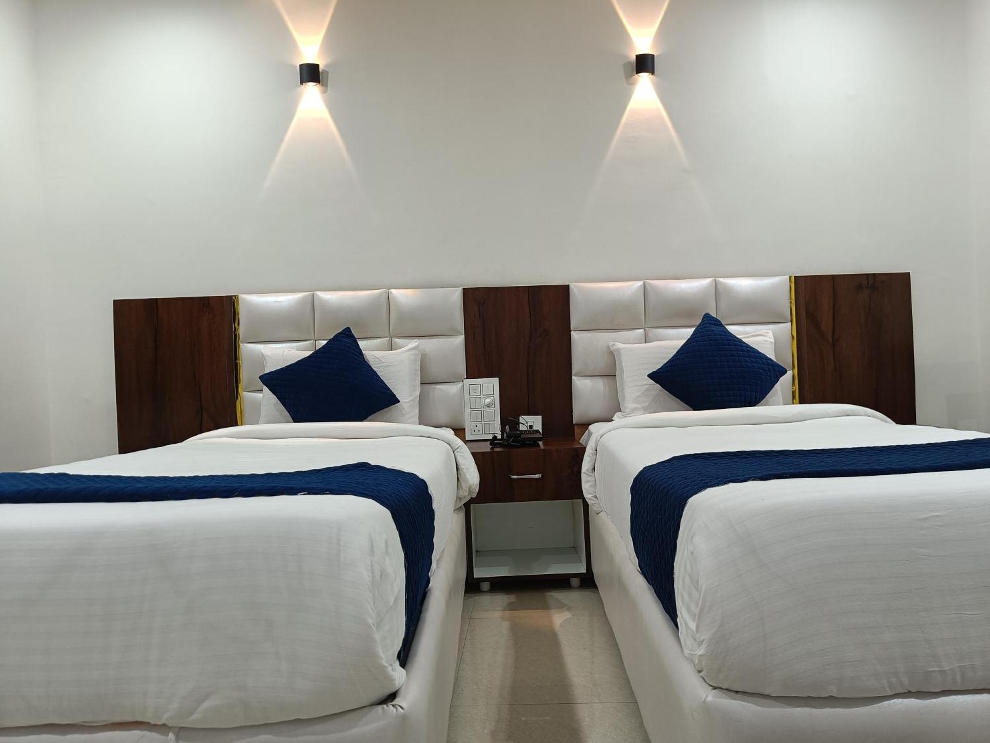 Hotel Skyland Warangal Dış mekan fotoğraf